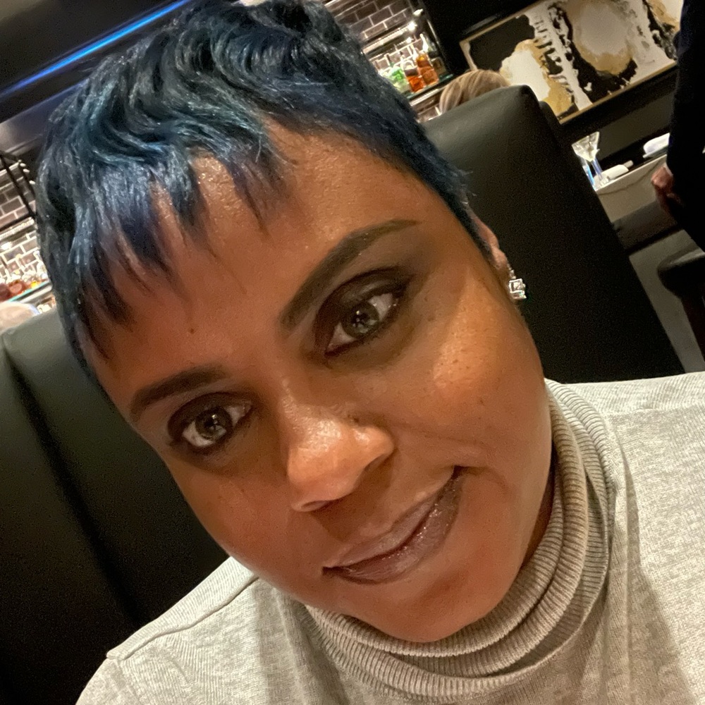 Meet your Posher, Christy